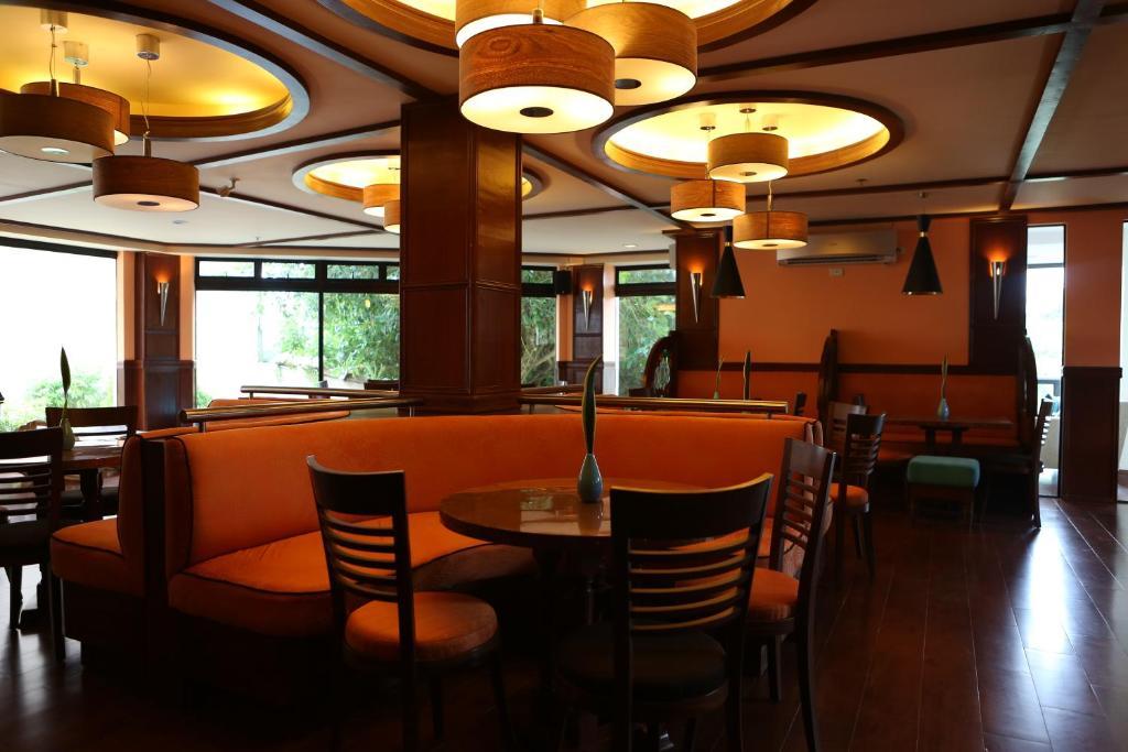 Hampstead Boutique Hotel Boracay Balabag  Bagian luar foto